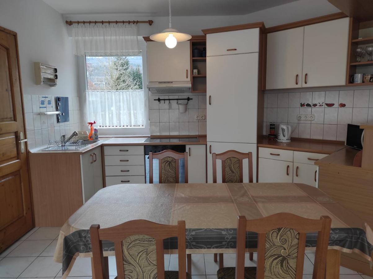 Badacsony Apartmanház Badacsonytomaj Esterno foto