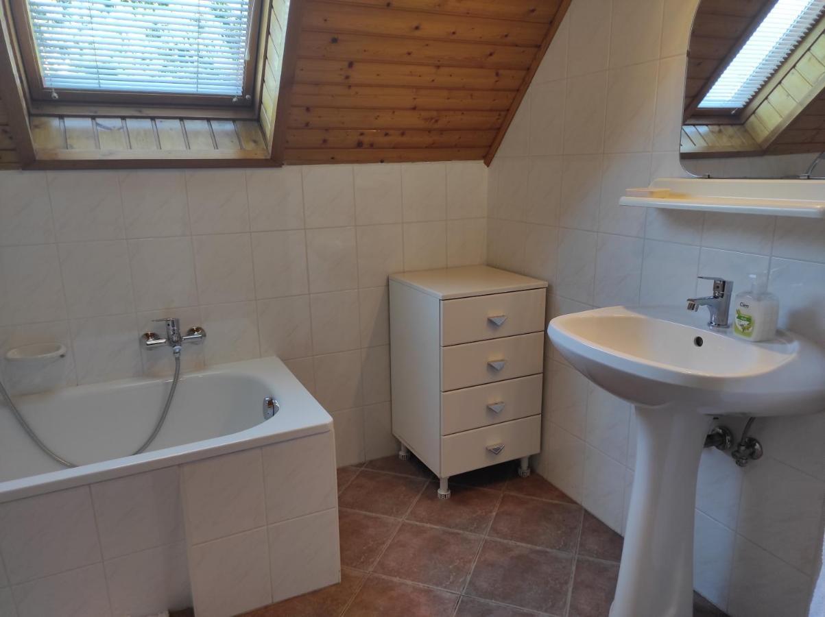 Badacsony Apartmanház Badacsonytomaj Esterno foto
