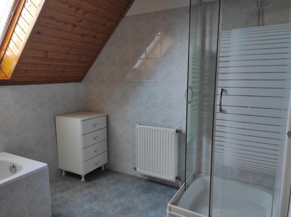 Badacsony Apartmanház Badacsonytomaj Esterno foto