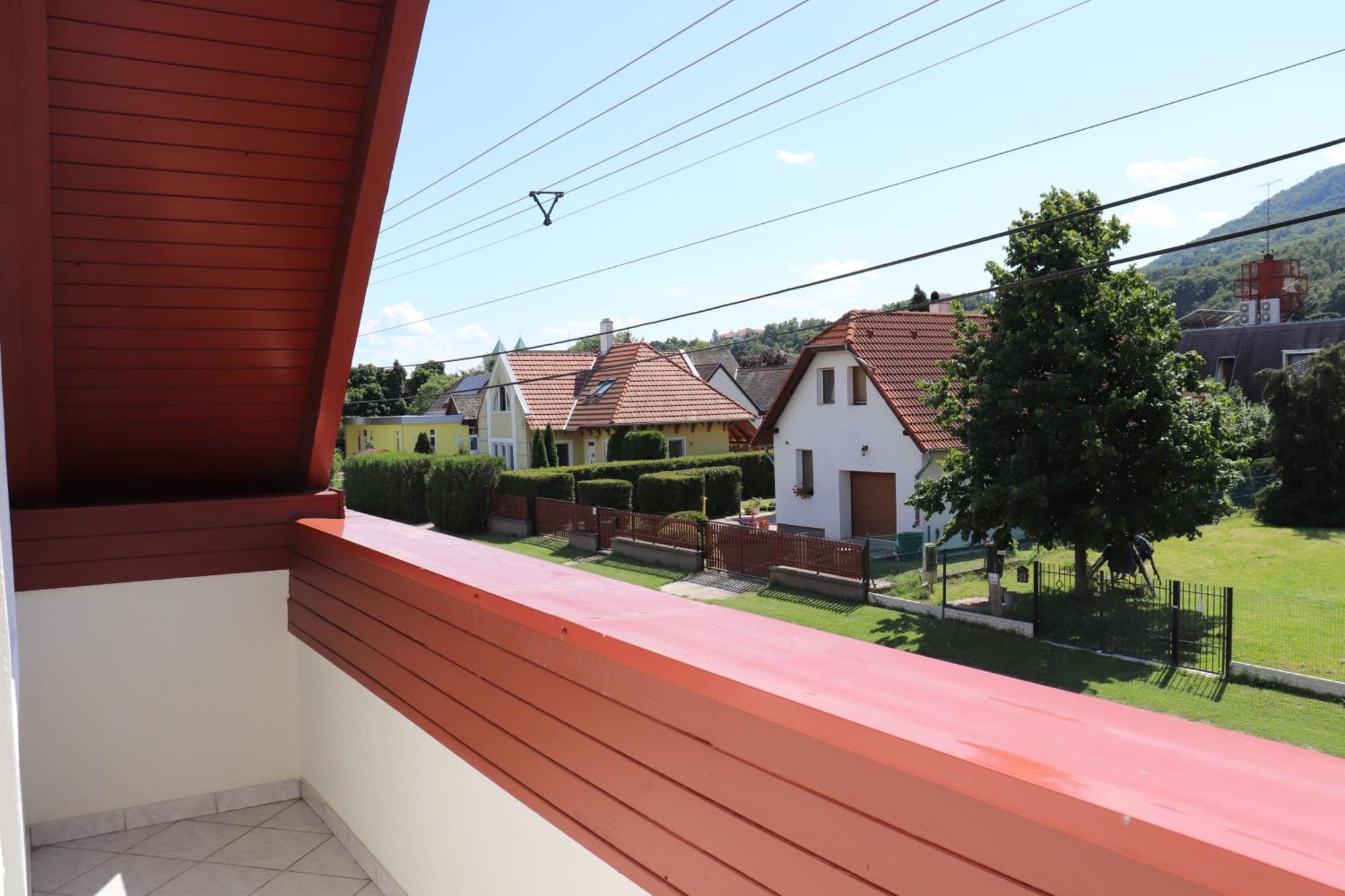 Badacsony Apartmanház Badacsonytomaj Esterno foto