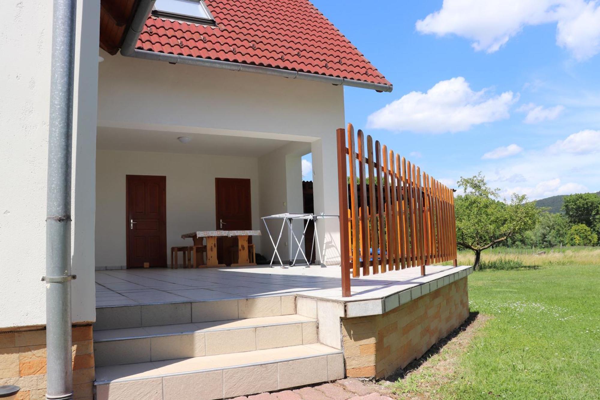 Badacsony Apartmanház Badacsonytomaj Esterno foto