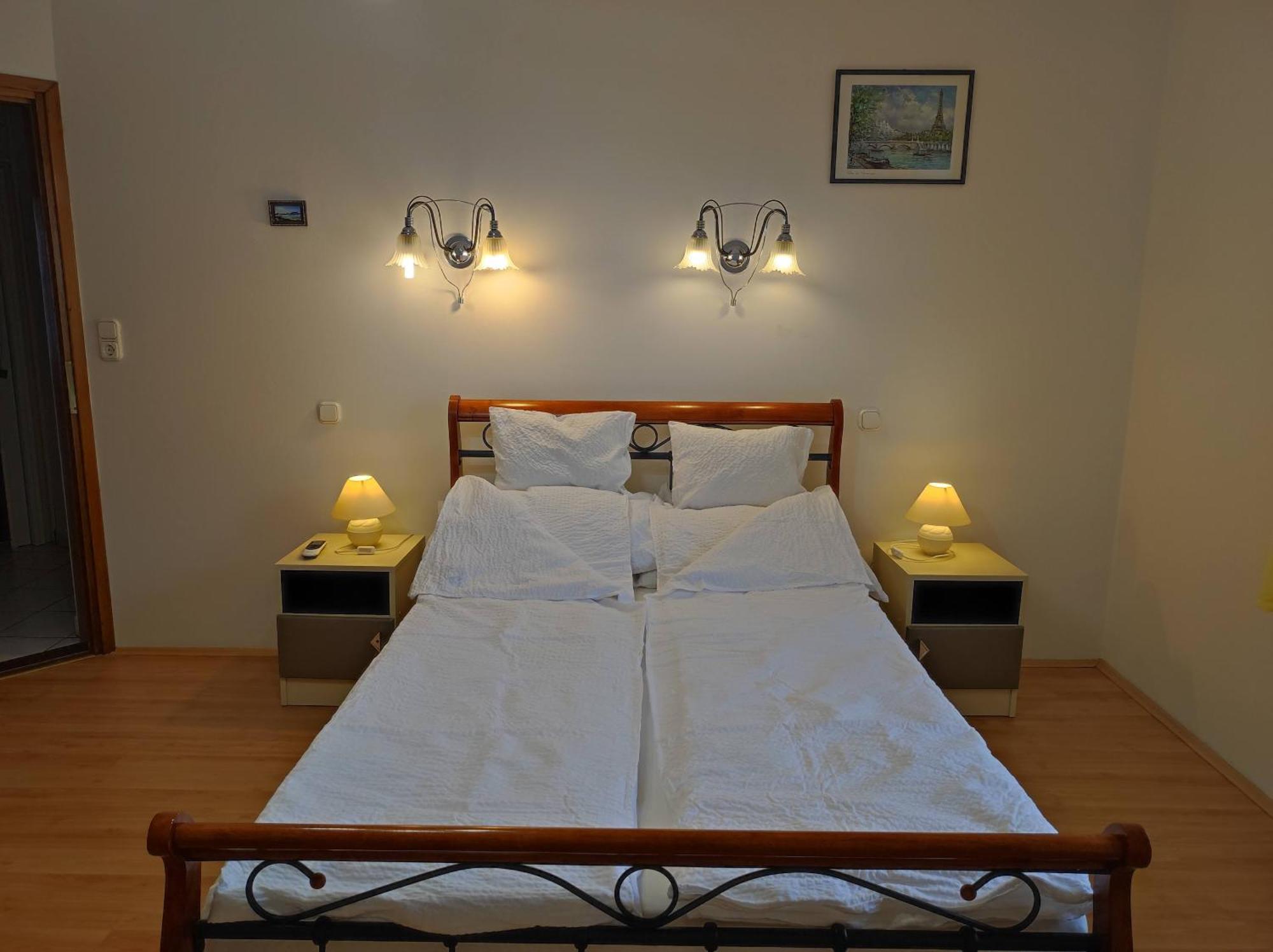 Badacsony Apartmanház Badacsonytomaj Esterno foto