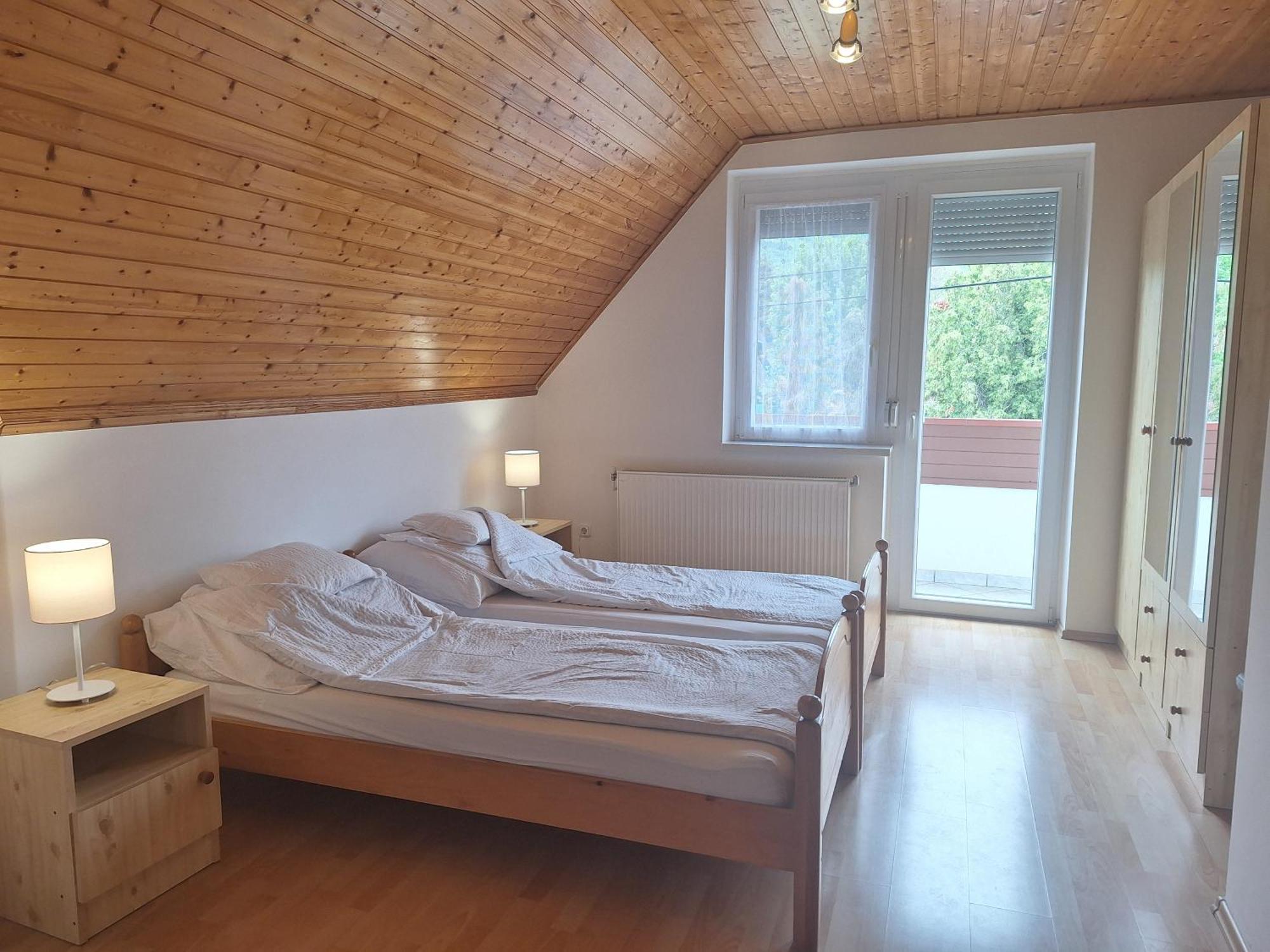 Badacsony Apartmanház Badacsonytomaj Esterno foto